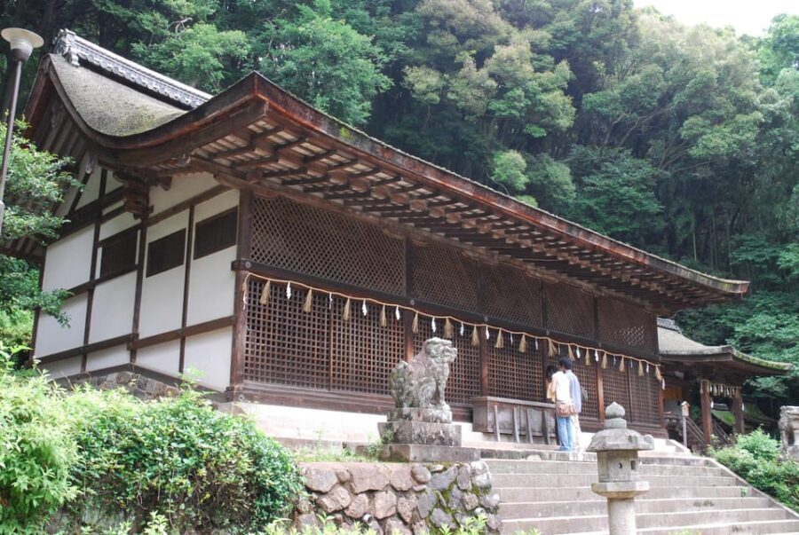Uji: UNESCO Heritage & Tea Ceremony Walking Tour - Uji Shrine and Ujigami Shrine: Shinto pairs that add balance