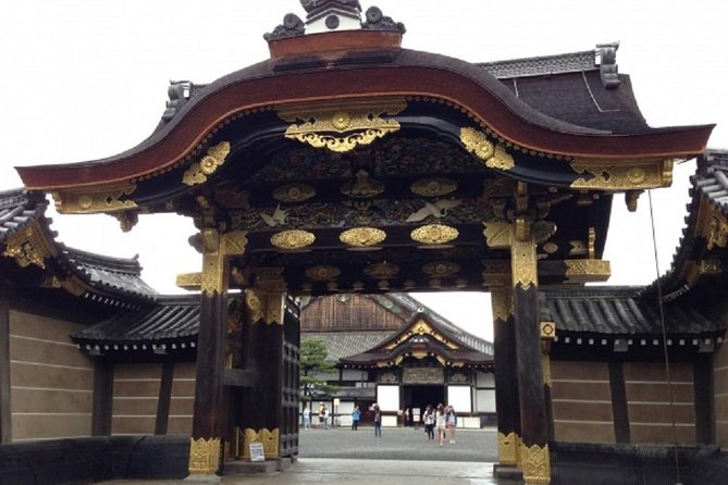 Private Nijo Castle Sightseeing and Nishiki Food Tour - Tour Details