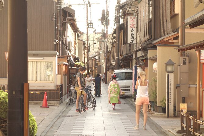 Discover the Beauty of Kyoto on a Bicycle Tour! - Zen Gardens and Local Insights