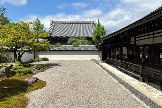 Kyoto Silver Pavilion Private 4-Hour Guided Tour - Meeting Details