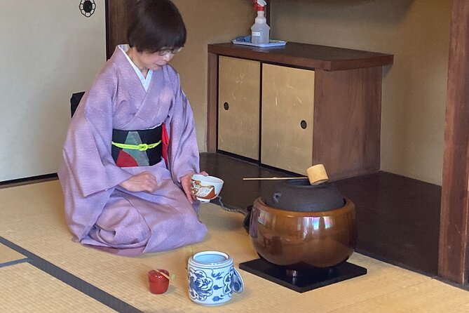 Japanese Tea Ceremony in a Traditional Town House in Kyoto - Tea Ceremony Demonstration