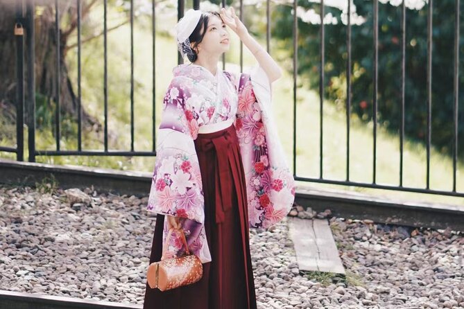 Hakama for an Unforgettable Graduation - Tips for Wearing Hakama With Grace