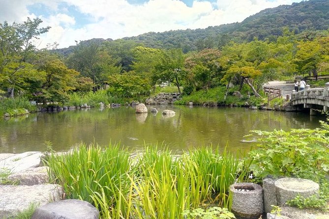 2 Hours Tour in Historic Gion: Geisha Spotting Area Tour - Meeting and Pickup