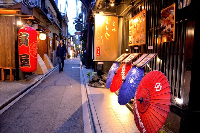 Kyoto Casual Evening Pontocho Food Tour - Traditional Dishes Sampling