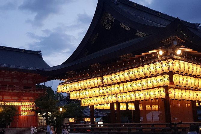 Nighttime All-Inclusive Local Eats and Streets, Gion and Beyond - Tour Experiences and Guide Feedback