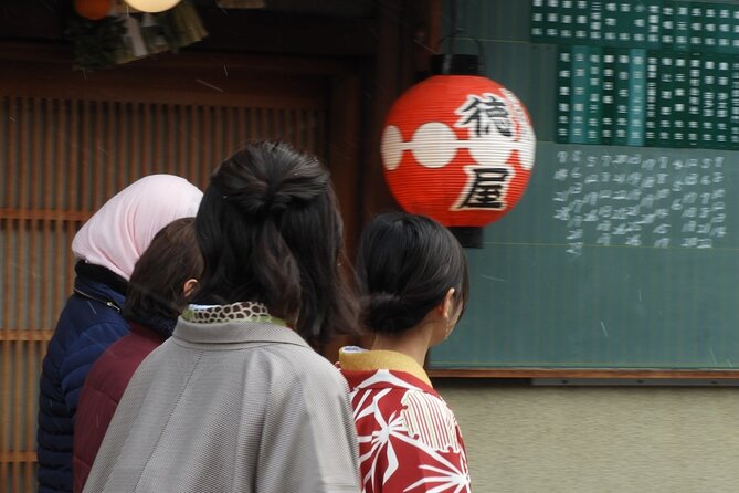 2 Hour Walking Historic Gion Tour in Kyoto Geisha Spotting Area - Pricing and Booking Details