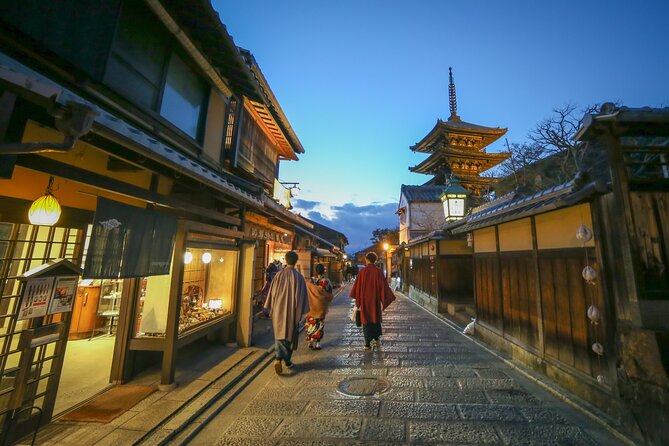 KYOTO GION Walking PRIVATE Tour and Customized Kappo Dinner - Meeting Point