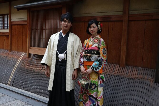 Kyoto: Traditional Kimono Rental Experience at WARGO - Dressing and Hairset Options