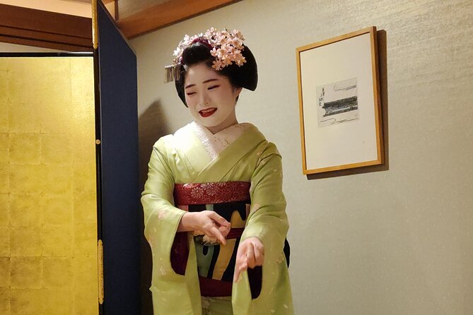 Kyoto Kimono Rental Experience and Maiko Dinner Show - Group Pricing Details