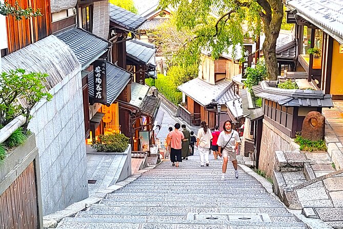 Kyoto City Adventure! Explore All Ten Attractive Landmarks! - Cultural Districts and Markets