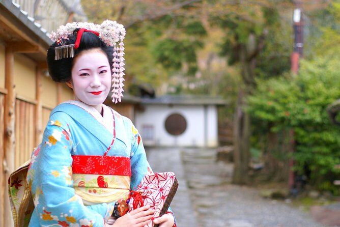 Kyoto's Higashiyama: Tradition, Art & Religion Tour - Tour Overview