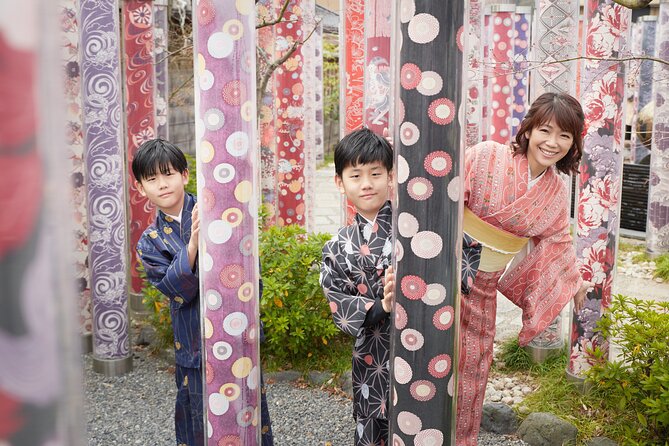 Private Photo Shoot & Walk in Kyoto - Professional Photo Shoot - Pricing and Guarantee