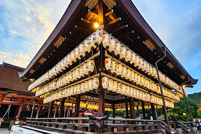 Kyoto Gion Night Walk - Small Group Guided Tour - Traveler Resources Available